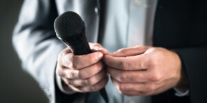 10 Tips Mengatasi Rasa Gugup untuk Meningkatkan Keterampilan Public Speaking
